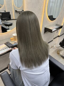 ルノン シェリー(LUNON cheliy) ホワイトグレージュミニウルフチェリーブラウンデジタルパーマ