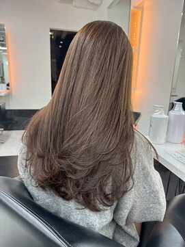 アリープアウル(ALEAP owl) 透明感ブラウンベージュ/レイヤーカット/艶髪