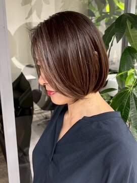 くびれショートボブ40代50代グレイカラー白髪染め白髪ぼかし