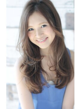 マリアバイアフロート(Maria by AFLOAT) センターパート小顔レイヤー　大人とろみワンカールロング