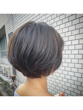 リー ヴィータ 上新庄(Lee Vita) 【Lee上新庄】ショートボブ×透明感カラー