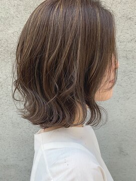 スイート ヘアデザイン(Suite HAIR DESIGN) 《suite》大人可愛い 切りっぱなしボブ ハイライト アッシュ