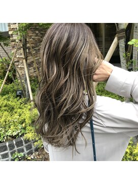 マリーナヘアー(marina hair) 【marina 】ベージュのハイライト