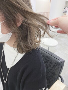 ガーランドウメダ(Garland umeda) アディクシーカラー＿スモーキーベージュ＿0005332