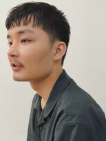 モロコ 神保町 小川町店(moloco)&nbsp;メンズ刈り上げオン眉ニュアンスマッシュベリーショート[神保町]