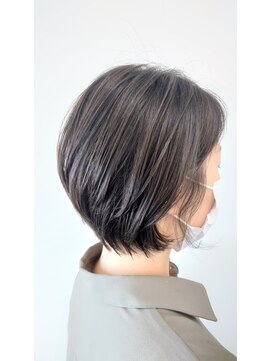 マヤ 小瀬店(MYA) 女性らしい丸みのあるショート