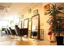 マーズ オム 山本丸橋店(mars HOM)の雰囲気（SHOP）
