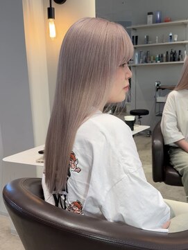 ケリーアン 太田(kelly.un) ホワイトベージュ / うる艶ハイトーンカラー / 群馬太田