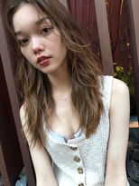 ディーバ 渋谷(D.I.E.V.A)&nbsp;20代30代40代外ハネシャギー大人レイヤーカット透明感グレージュ