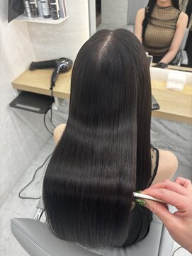ユアーズヘア 東新宿店(youres hair) 【ULTOWA×縮毛矯正】くせ毛を改善しながら美髪へ