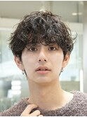 渋谷メンズシャドウパーマ波巻きスパイラルパーマセンターパート