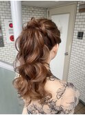 ポニーテール　パーティヘアセット　お呼ばれ　華やか　巻き