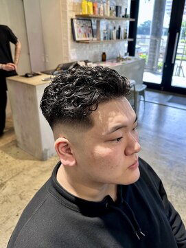 ザデイ カットアンドカルチャーショップ(THE DAY CUT&CULTURE SHOP) 極道パーマ(メンズカット/フェード)