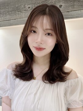 アイヴィ 表参道(IVY) 明るめブラウン 韓国くびれヘア【肥田亜沙美】
