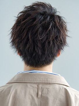 リタバイクロト(LITA by KUROT) 那覇/刈り上げセンターパート/波巻きツイストスパイラル