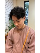 シフト(SHEEFT)&nbsp;バーバースタイルアップバングボリュームアップ黒髪メンズヘア