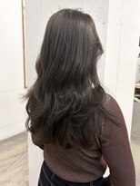 ヘアーアイストゥーレ(HAIR ICI TRE)&nbsp;大人可愛いラベンダーグレージュカラー透明感カラー担当渡辺聖