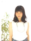 ダークカラーのゆるっとウェーブ