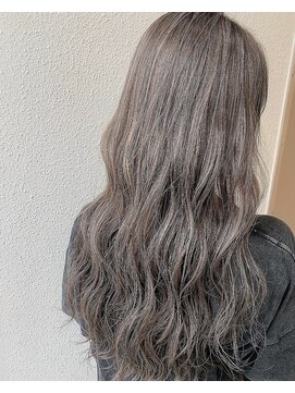 リアラバイアルティナ 船橋店(Liara by artina) ハイライトグレー　[Liara船橋]