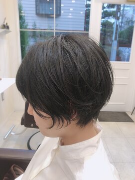 ザシラ(THE SIRA) まるっと丸みショート