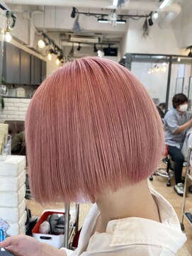 ビランチェ 池袋(bilancia) ホワイトピンク/ハイトーンボブ/ピンク【池袋/池袋東口】