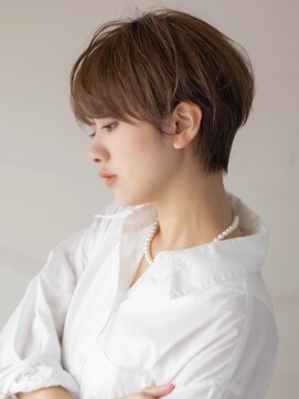 サーカス バイ ビュートリアム 青山(CIRCUS by BEAUTRIUM) マッシュショート 大人ショートヘア 簡単スタイリング 30代40代