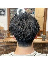 ヴェルゴ(vellgo)&nbsp;ゆるふわマッシュの後ろ姿