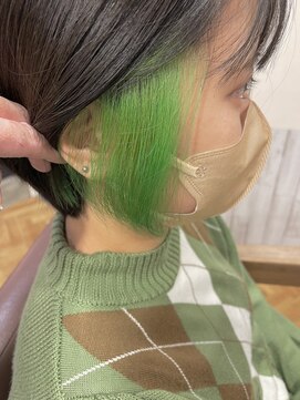 ビー オン ディー ヘア 池袋(BonD hair) #ビビットグリーンのインナー【池袋/髪質改善/ハイライト】