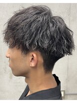 フイ 新宿3丁目(Hui)&nbsp;ハイトーンカラー/マッシュパーマ/アースカラー/men's/