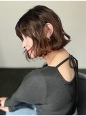 ウェーブヘア ショートボブ ダークブラウン アースカラー
