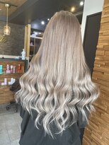 ラピス 横浜(Lapis)&nbsp;ミルクティーベージュシールエクステハイライトブリーチカラー