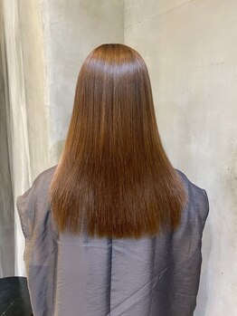 メイプルヘア(Maple HAIR)の写真/一人ひとりの髪質、ダメージレベルに合わせたオーダーメイドの縮毛矯正♪艶感・手触り抜群の仕上がりに◎