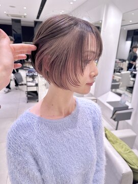 ステア ケース(stair case) 大人ksっうぃいインナーカラーショートボブピンクベージュ