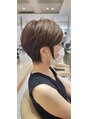 e.m.a プレミアムビューティーサロン 栄駅店(e.m.a PREMIUM BEAUTY SALON)&nbsp;大人女性におすすめくびれショート。