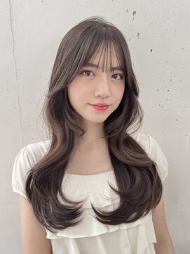 ビーチ(BEACH) くびれレイヤーカットナチュラルベージュ透け感カラー