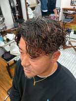 ザデイトウキョウ 表参道 青山(THE DAY TOKYO)&nbsp;MEN'S HAIR/波巻きツイストスパイラル/刈り上げセンターパート