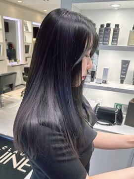 ジャン クロード ビギン 表参道店(JEAN CLAUDE BIGUINE) 艶髪ロング + ブロックカラー