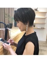 アオイ(aoi.)&nbsp;天神【aoi】大人っぽタイトショート