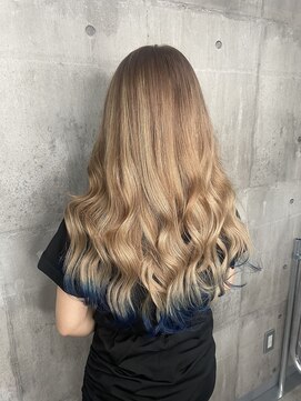 ミラク 町田(MIRAC) シールエクステ　エクステ染め　毛先ブルーデザイン　SHURI