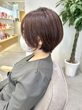 ルイス 宝塚(Luis) 大人可愛い20代30代コンパクトショート