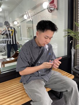 ウェルネス(Wellness) ハイライト波巻きマッシュアップバング束感ショート18