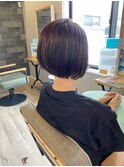 前下がりラウンドボブ