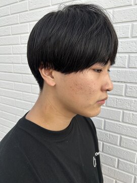 ヒュイル バイ ニアウ(Hwyl by Niau) メンズナチュラルマッシュスパイラルパーマニュアンスパーマ眉毛