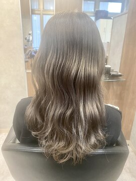 ベルエ(Belle) グレージュカラー