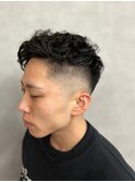 刈り上げフェードアッシュブラックニュアンスパーマ【新大阪】