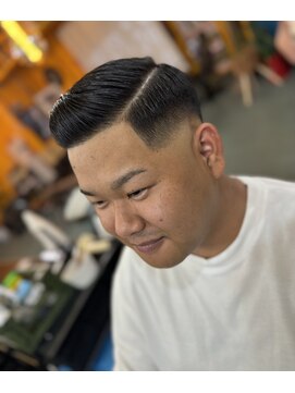 パーラーフリークス(PARLOR FREAKS) サイドパート