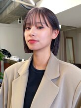 ノーイェス(NOYES) 大人な切りっぱなしボブ