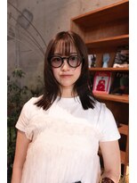 シカ(sica) 顔周りレイヤーミディアムスタイル