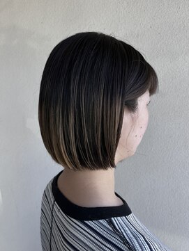 ラ クープ Lacoupe ミニボブ　毛先ニュアンスカラー　アンブレラカラー