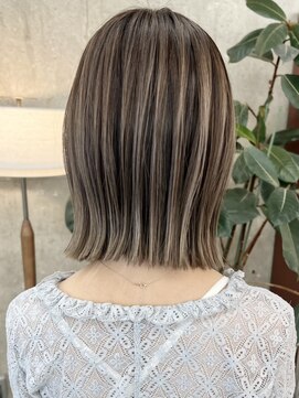 ノード(NODE) 栄タッセルボブくびれ透明感ベージュヘア